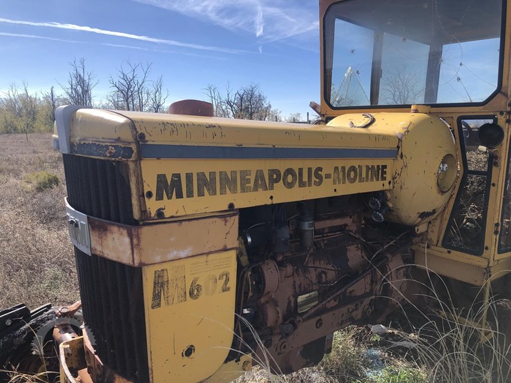 minneapolis-moline-m602-image-9
