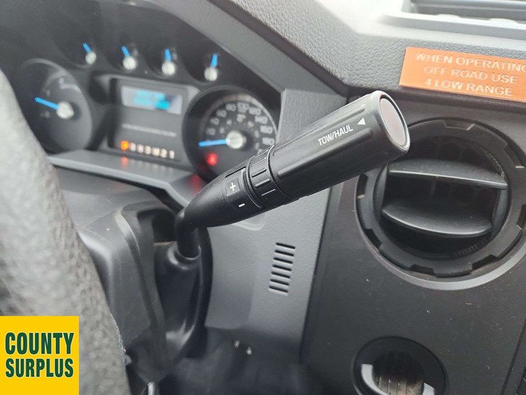 2011-ford-f550-image-11