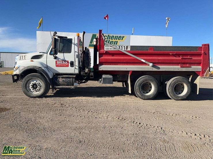 2008-international-workstar-7500-image-2