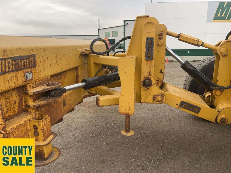 2020-deere-872gp-image-19