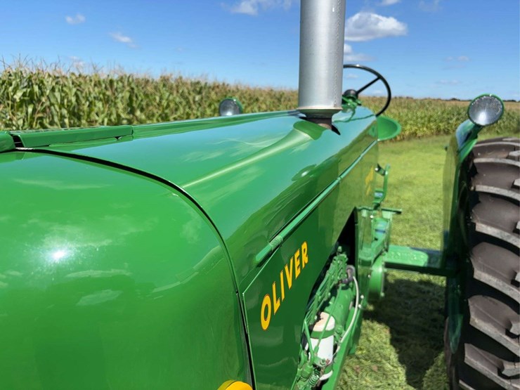 oliver-super-88-image-15