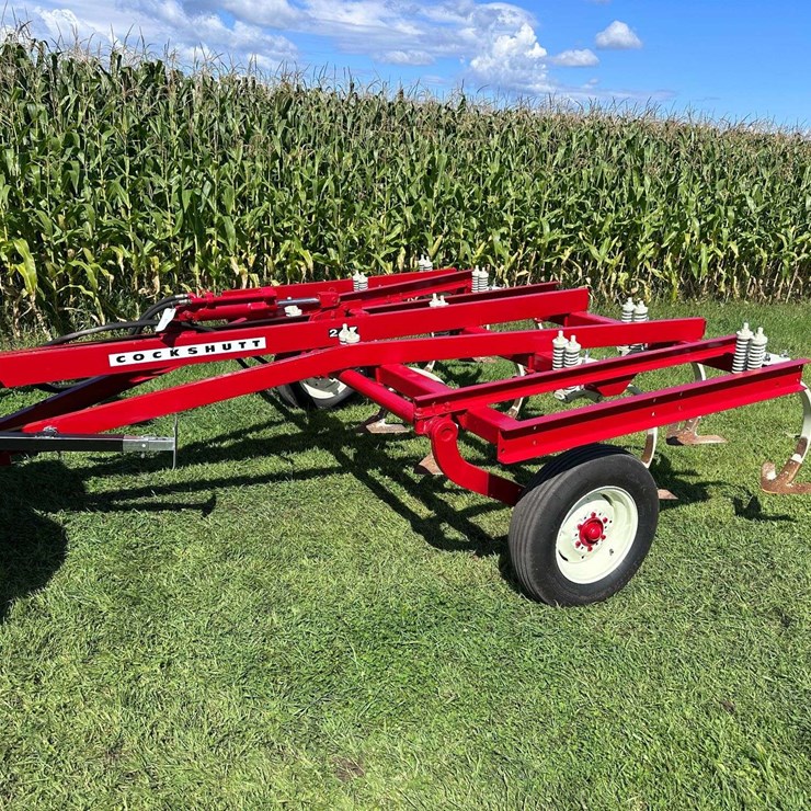 Cockshutt Model 247 Ripper