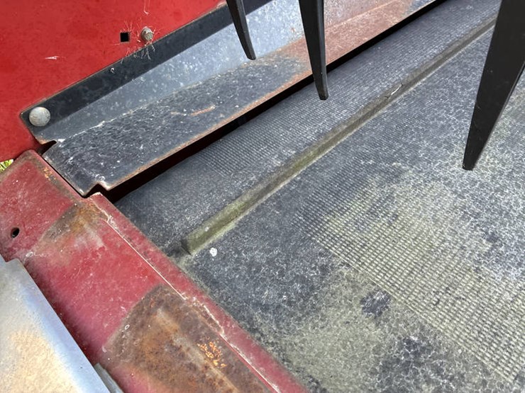 2015-case-ih-3162-image-17