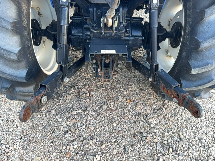 new-holland-boomer-30-image-16