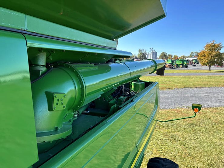 2010-john-deere-2010-image-101