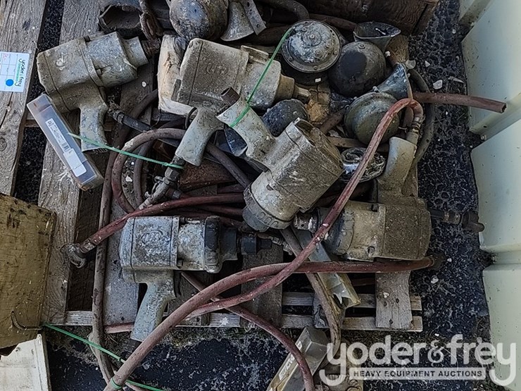 pallet-of-power-tools-and-parts-image-4
