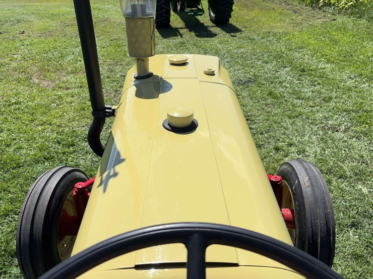 cockshutt-550-image-24