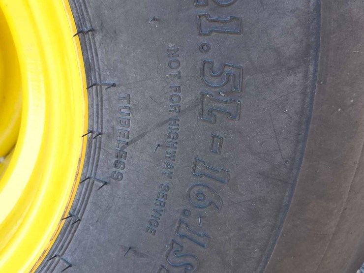 2023-john-deere-560m-image-23