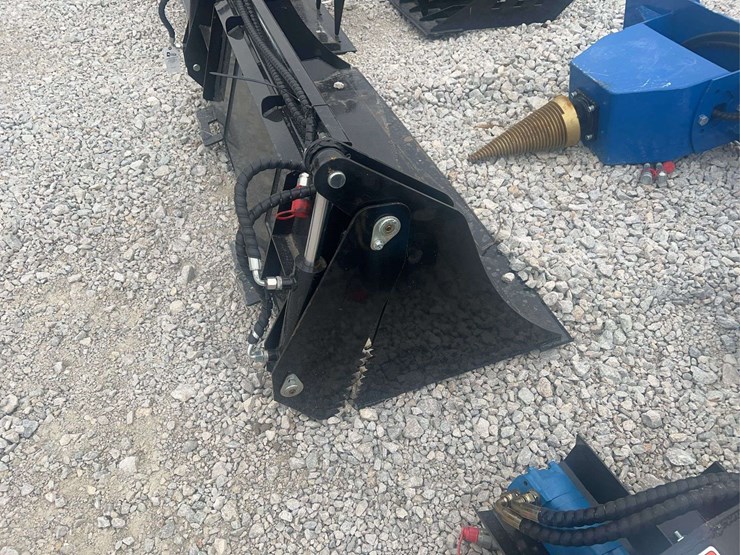 72-in-multi-purpose-skid-steer-bucket-image-5