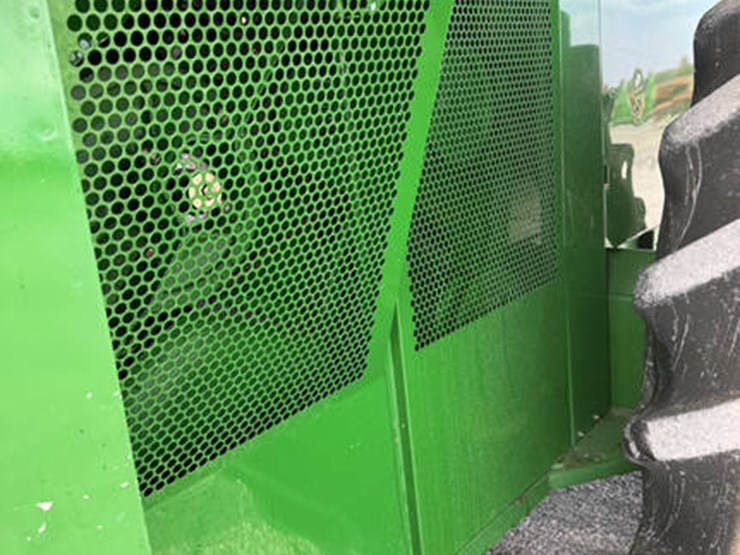 2005-john-deere-9560-sts-image-36