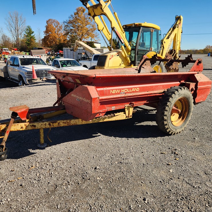 NEW HOLLAND 213