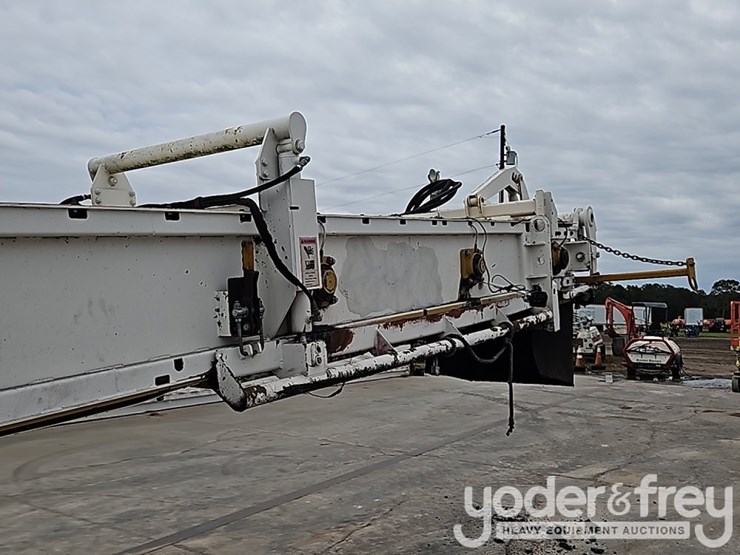 2015-weiler-e1250a-image-17