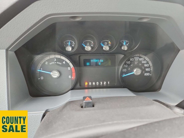 2015-ford-f550-image-9