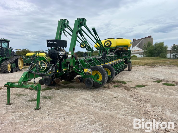 2012-john-deere-1770nt-ccs-image-1