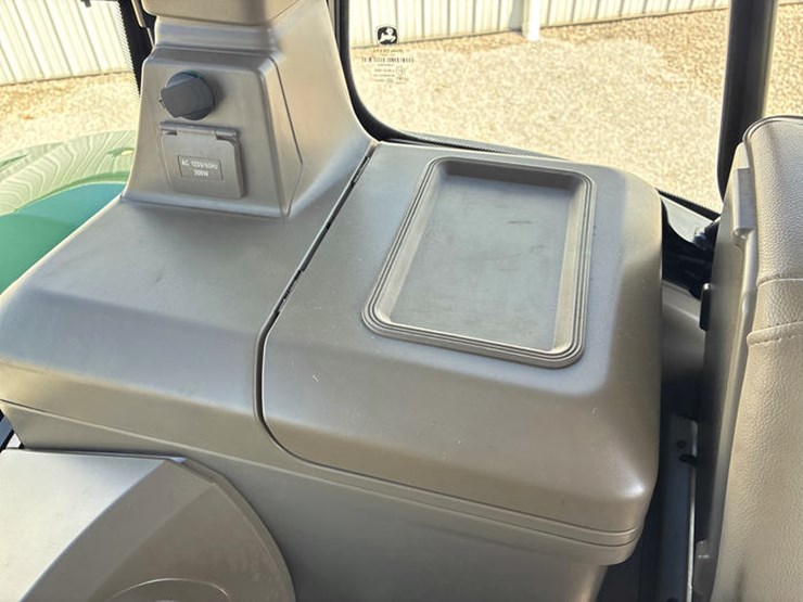 2023-john-deere-8r-370-image-77