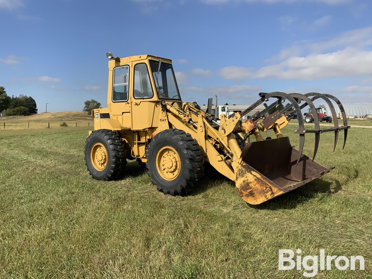 1981-caterpillar-910-image-3