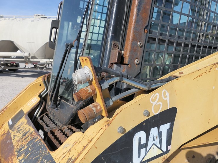 caterpillar-257b-image-9