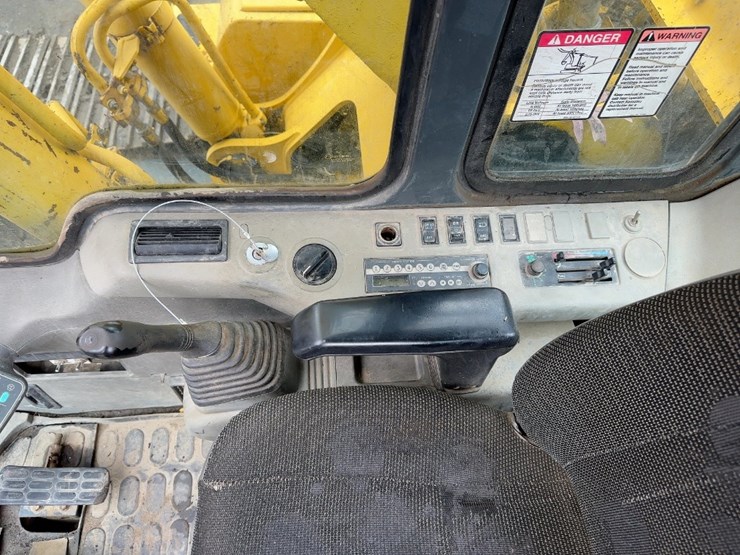 1997-komatsu-pc200-lc-6le-image-36