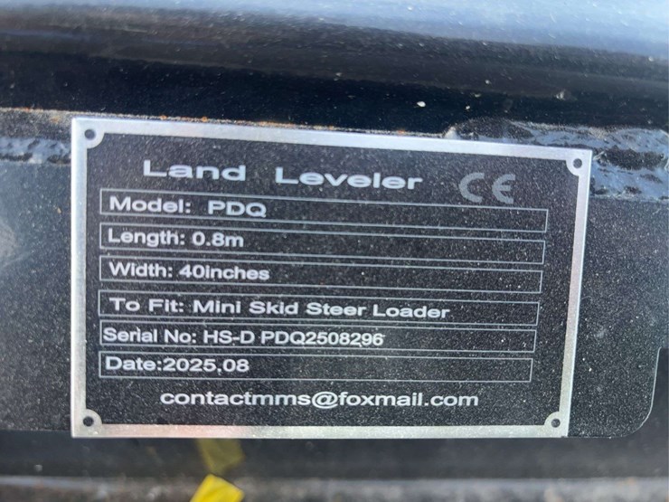 mini-skid-steer-land-leveler-image-10
