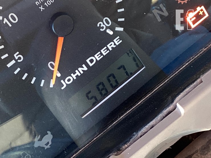 2012-john-deere-5101e-image-15