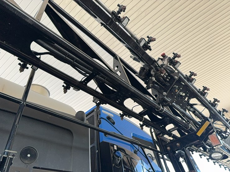 2023-new-holland-sp.310f-image-75