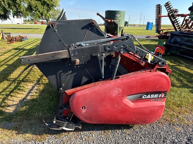 2015-case-ih-3162-image-2