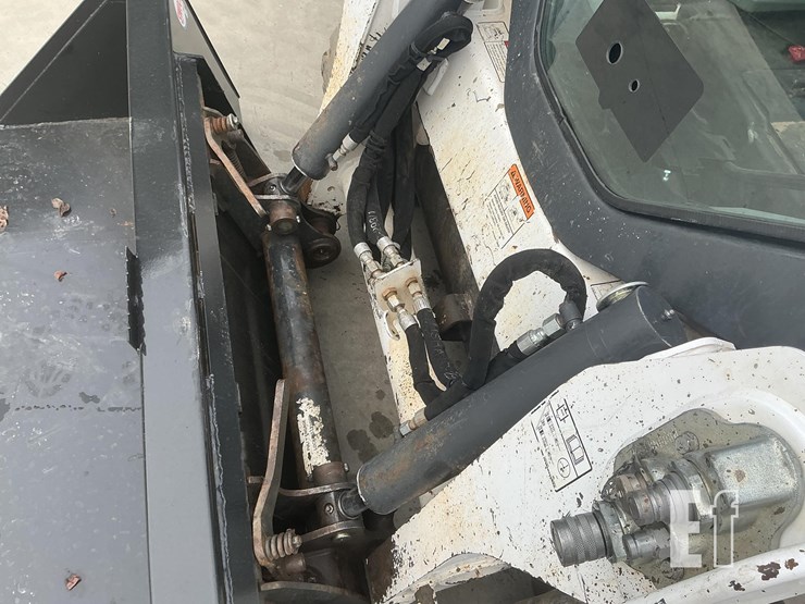 2019-bobcat-t590-image-10