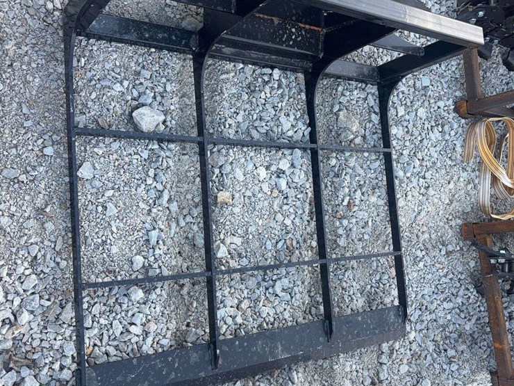 mini-skid-steer-land-leveler-image-5