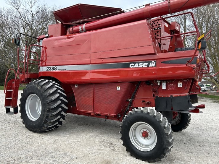 2006-case-ih-2388-image-3