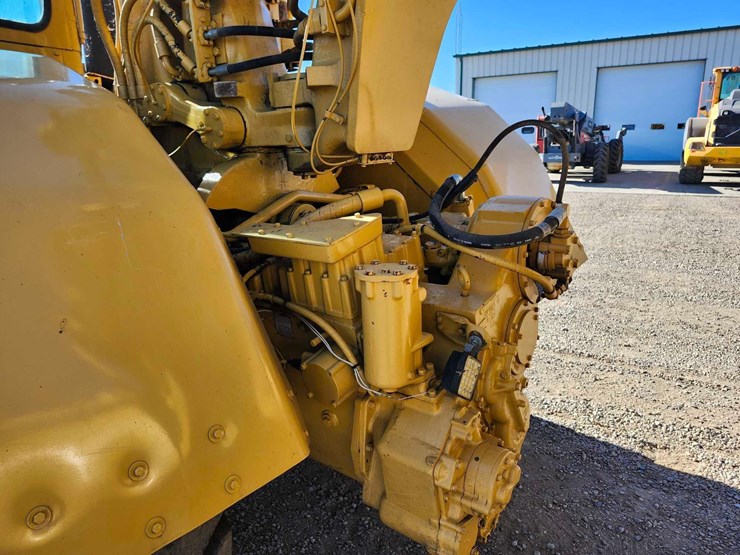 1980-caterpillar-627b-push-pull-scraper-image-25