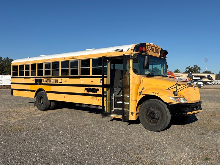 #24383-•-2009-international-bus-image-1