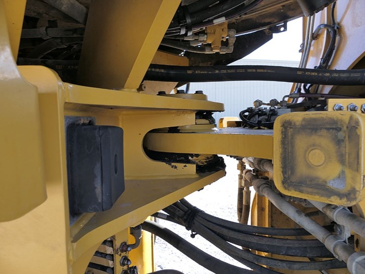 2014-caterpillar-930k-image-30