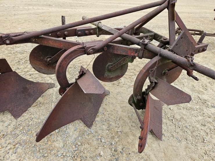 massey-ferguson-14-image-14