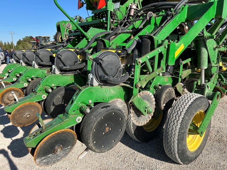 2004-john-deere-1790-image-66