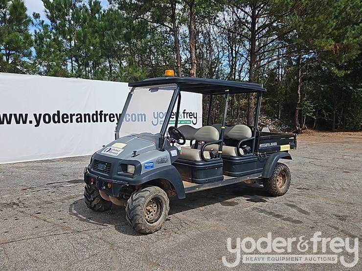 2020-club-car-carryall-1700-image-1