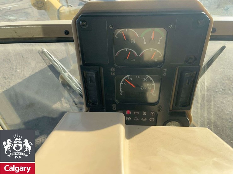 caterpillar-140h-image-13