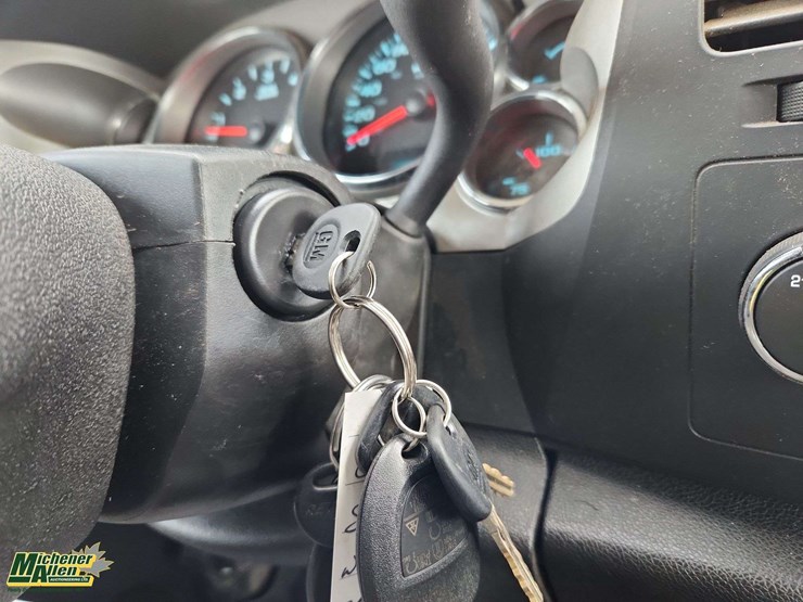 2013-gmc-sierra-2500hd-sle-image-18