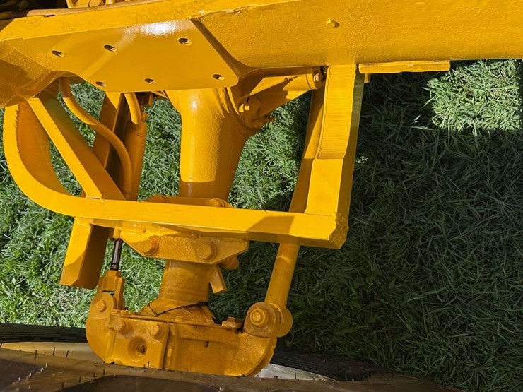 minneapolis-moline-g850-image-17