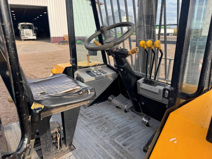 1999-jcb-930-image-12