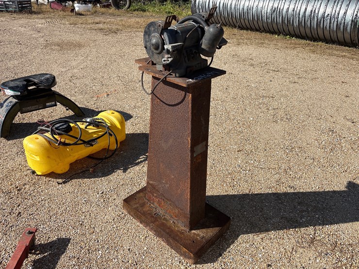 #24697-•-porter-cable-grinder-on-stand-image-1