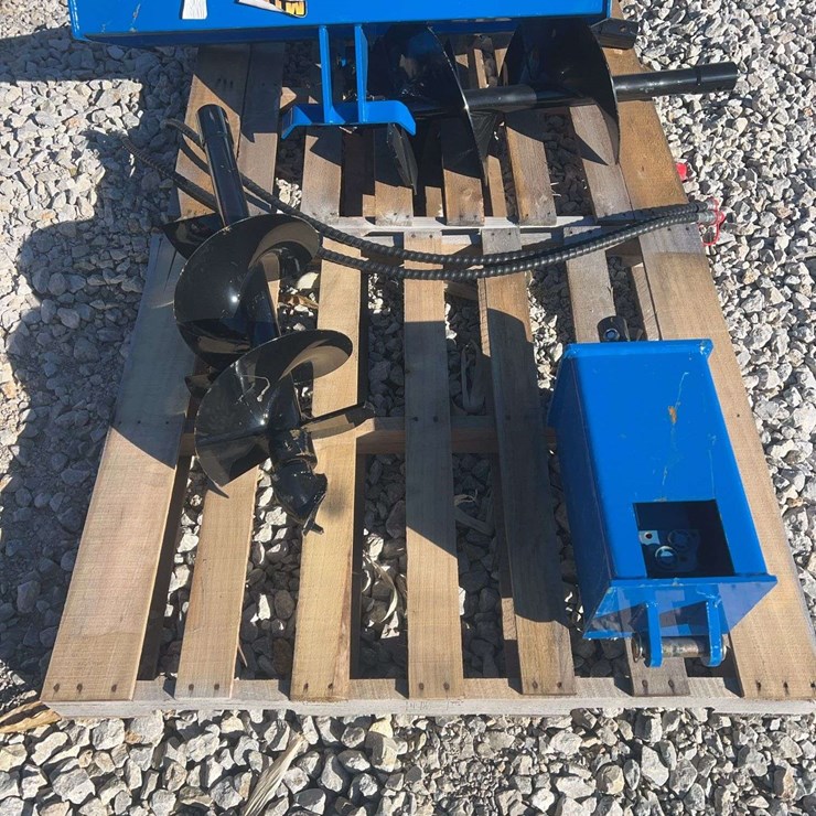 Skid Steer Loader Auger and Extra Rod