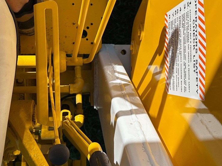 minneapolis-moline-g750-image-58