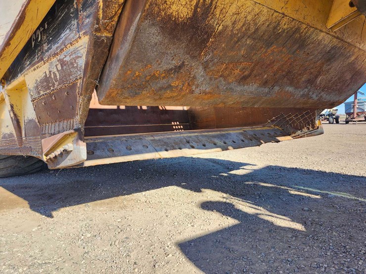 1980-caterpillar-627b-push-pull-scraper-image-76