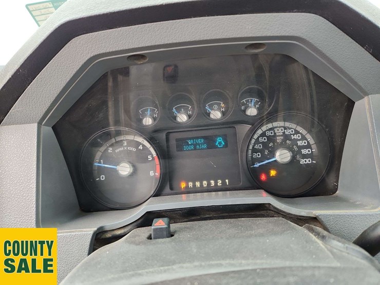 2013-ford-f550-image-10