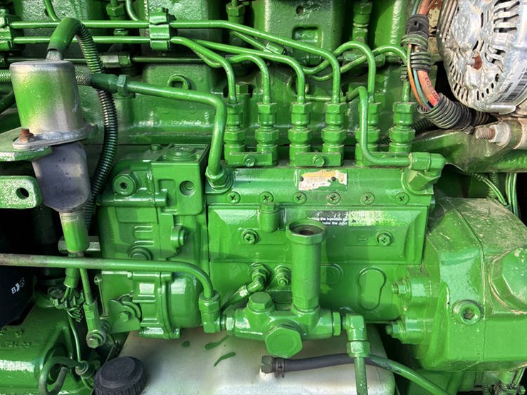 1994-john-deere-4560-image-38