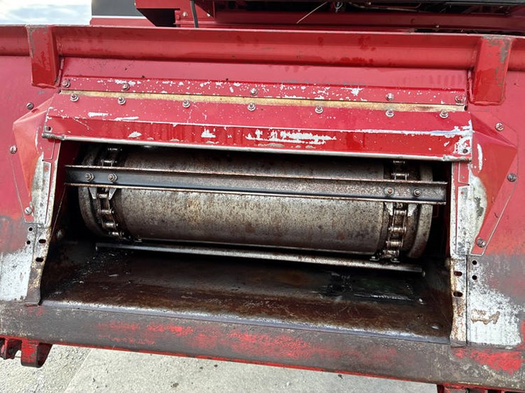 1990-case-ih-1660-image-29