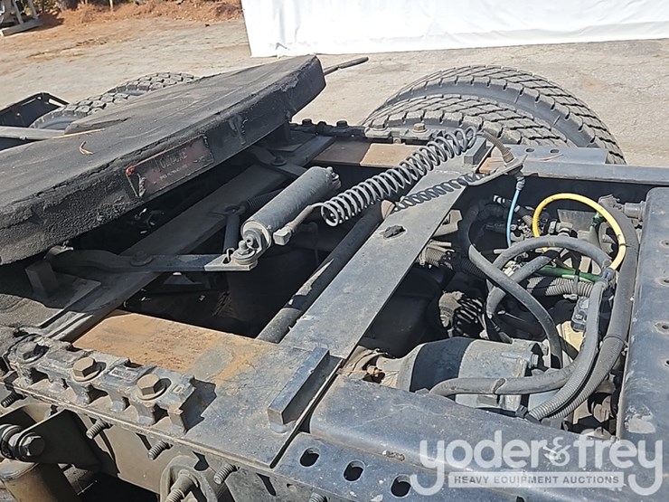 2017-international-8600-image-28