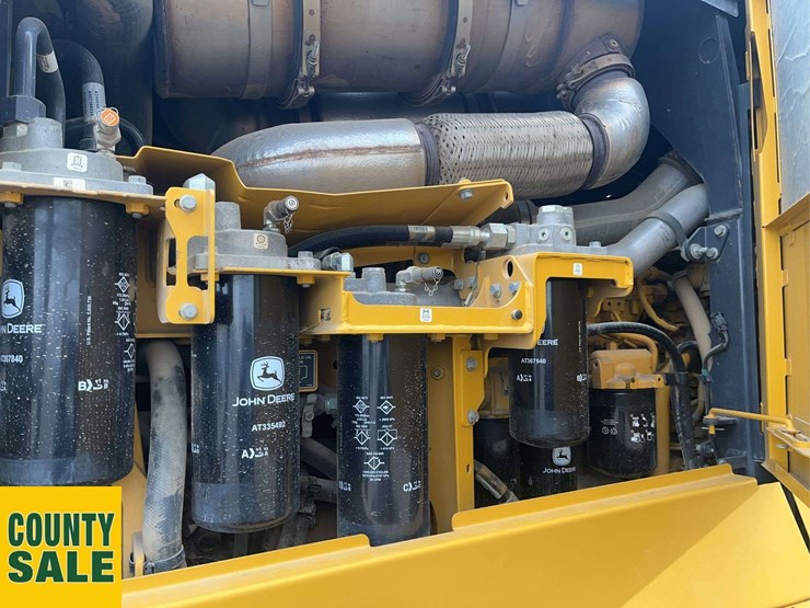 2020-deere-872gp-image-25