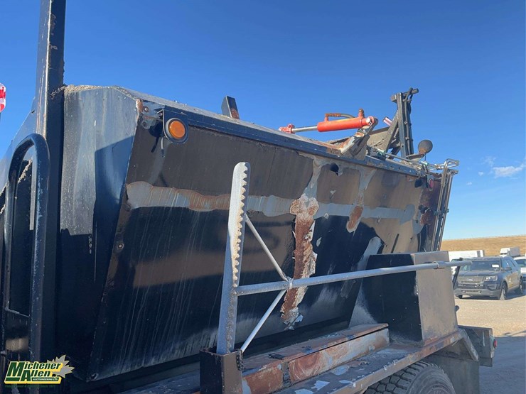 2008-international-workstar-7500-image-19