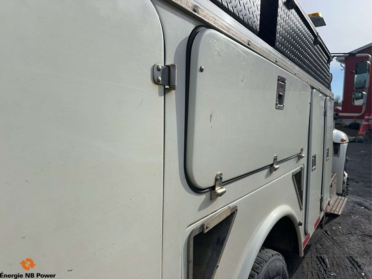 2017-international-durastar-4300-image-20